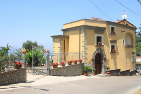 Гостиница Agriturismo Antico Casale Colli Di San Pietro  Пиано Ди Сорренто
